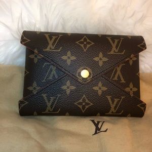 ❌❌SOLD❌❌Pochette Kirigami